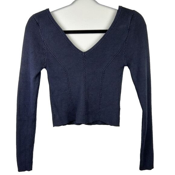 Beverly and Beck Ribbed Knit V Neck Cropped Top Long Sleeve Eggplant Navy sz M - Picture 1 of 8